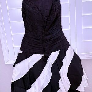 Tadashi Shoji Black & White Strapless Ruched Cocktail Dress